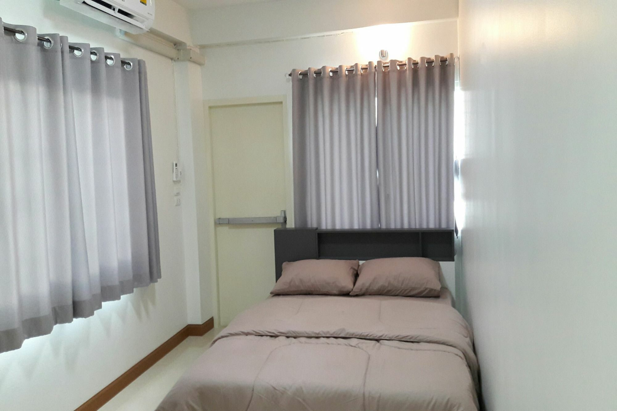 Sweet Pillow Hostel & Cafe Pak Kret Luaran gambar